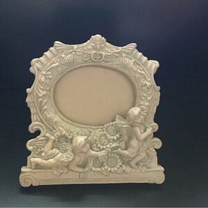 Source Unknown Cream Baroque Picture Frame